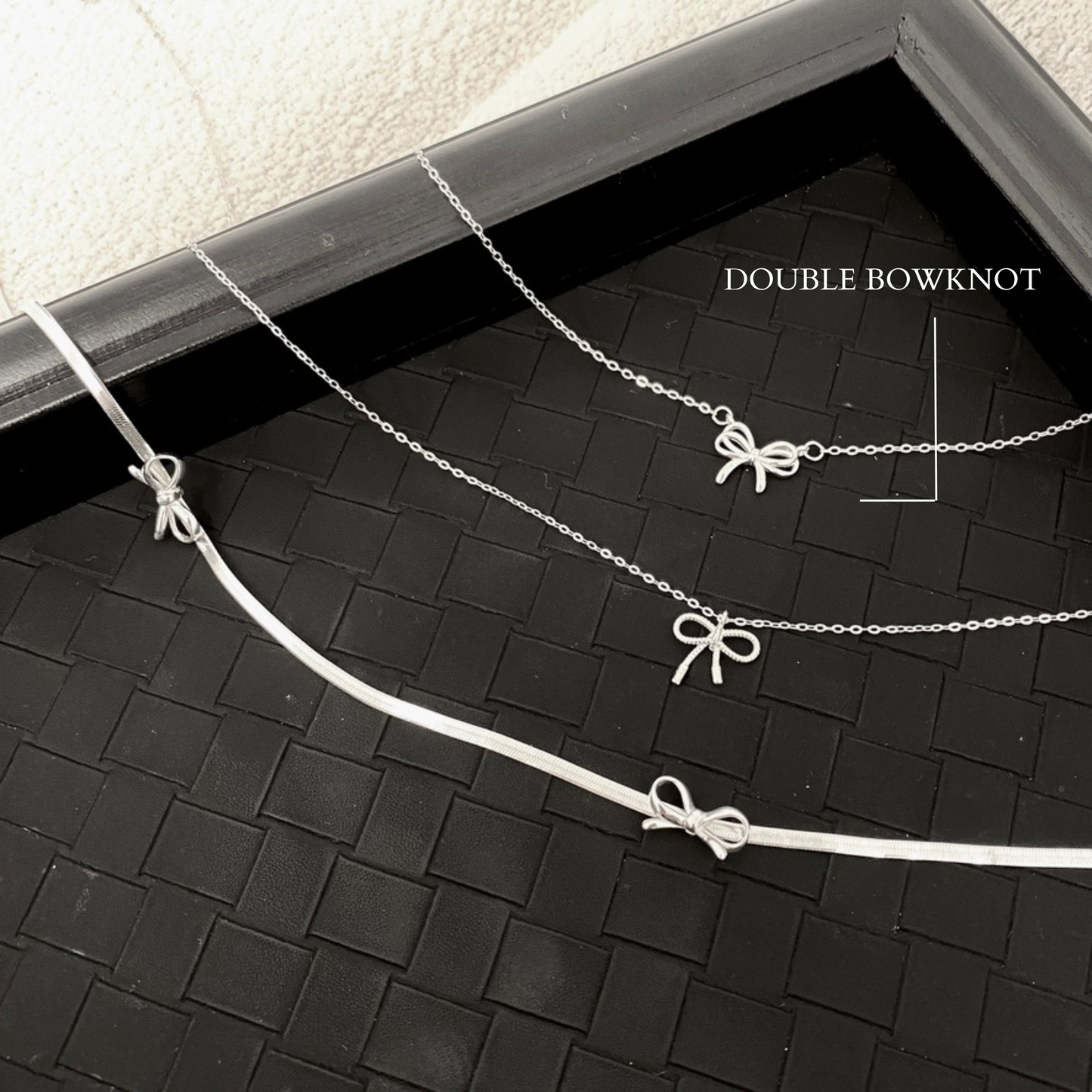 Double bowknot necklace 雙蝴蝶結頸鍊